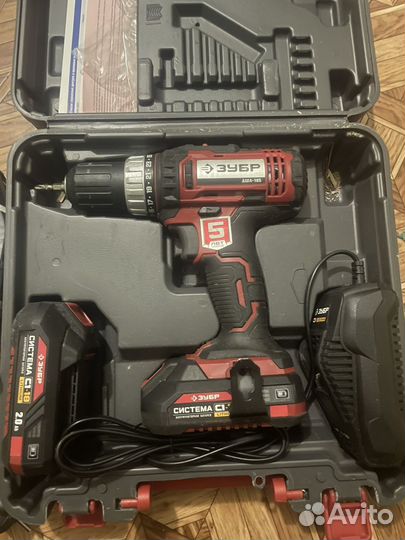 Шуруповерт, лобзик зубр