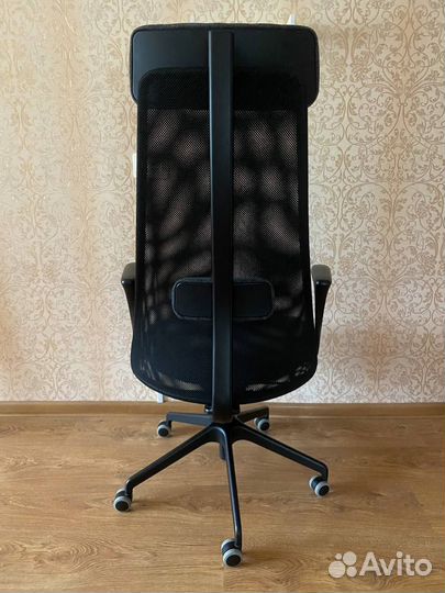 Компьютерное кресло икеа эрвфьеллет