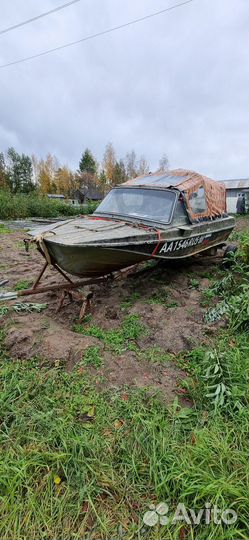 Лодка с мотором