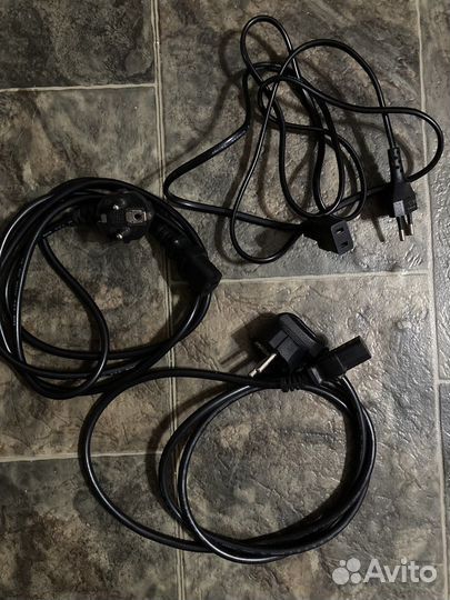 Сетевой шнур (кабель питания)