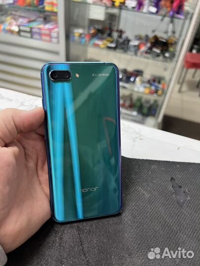 HONOR 10, 4/64 ГБ