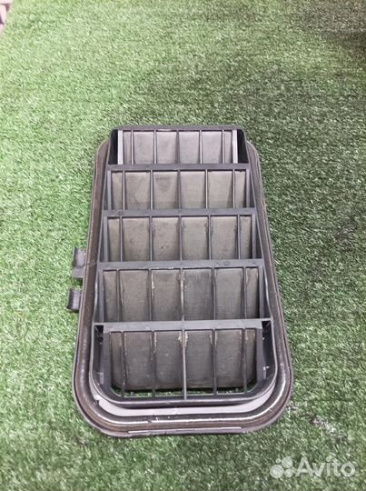 Решетка вентиляционная Audi Audi A8 4E 2002-2007