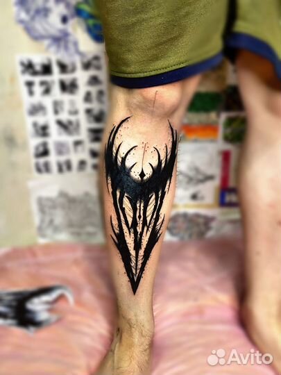 Мастер татуировки