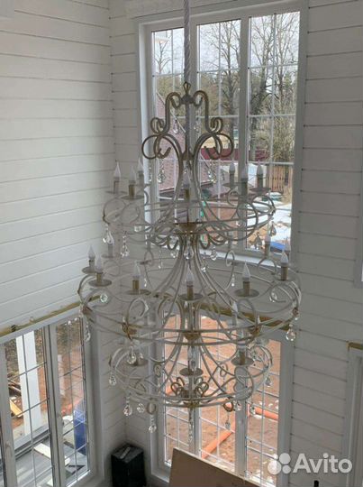 Люстра большая 