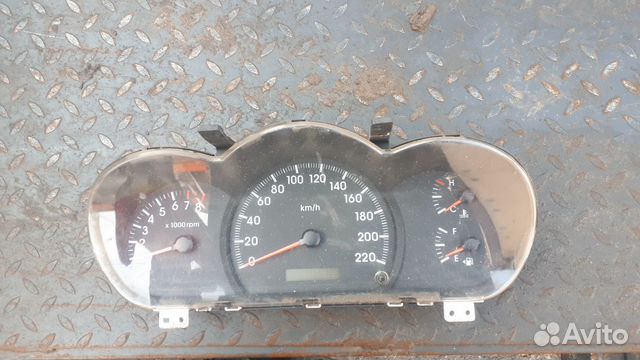 Щиток приборов МКПП Kia Cerato 1