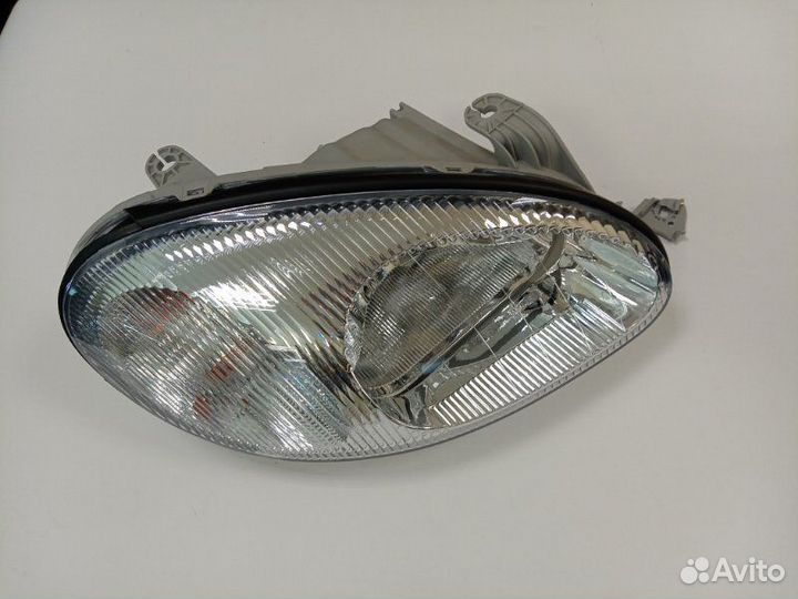 Фара правая Chevrolet Lanos