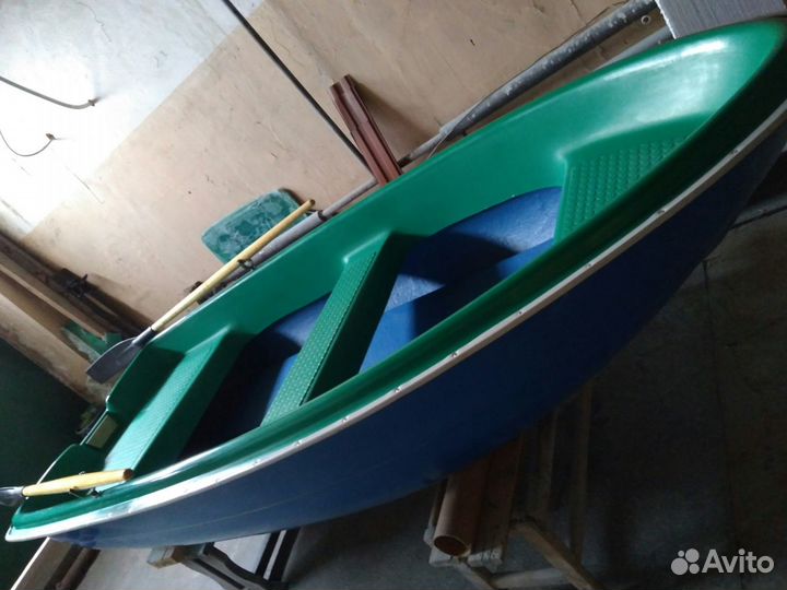 Стеклопластиковая лодка новая от производителя