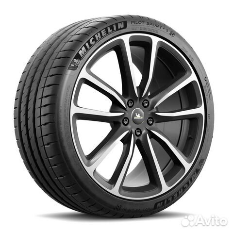 Michelin Pilot Sport 4 S 285/30 R22 101Y