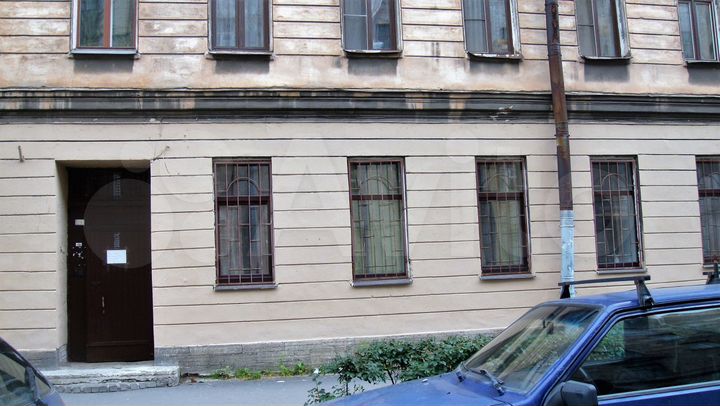 3-к. квартира, 80 м², 1/6 эт.
