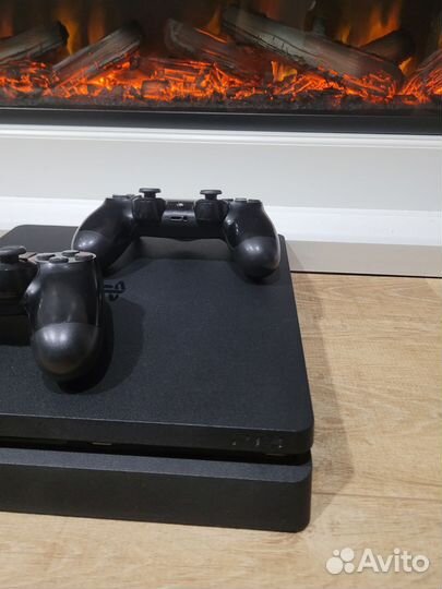 Sony playstation 4 slim 1tb+2 геймпада+много игр