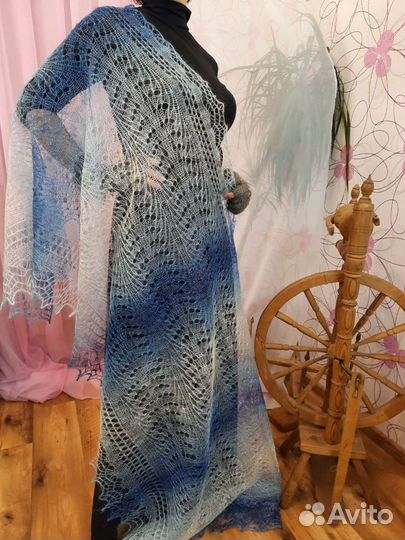 Палантин пуховый