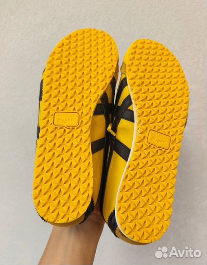 Onitsuka tiger yellow оригинал