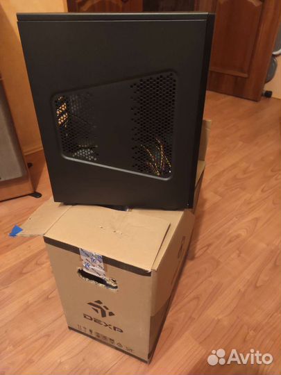 Компьютерный корпус новый с бп