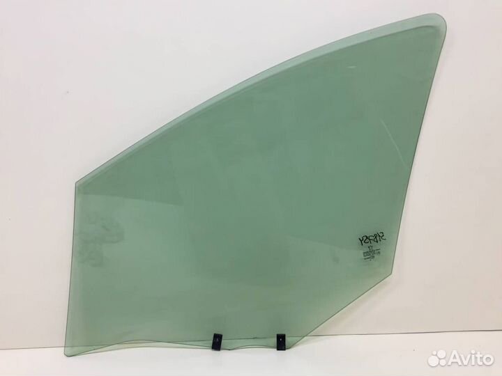 Стекло двери передней правой Peugeot 308 2007