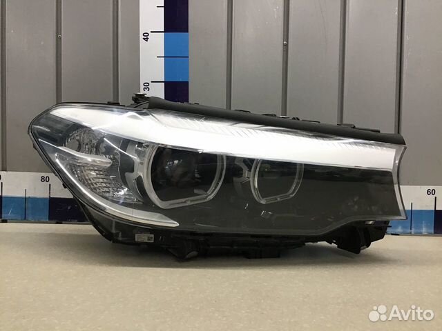 Фара правая BMW 5-серия G30 2017