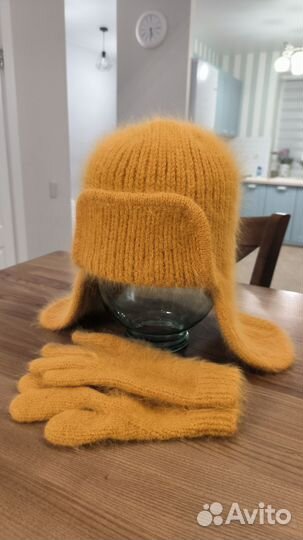 Шапка-ушанка и перчатки