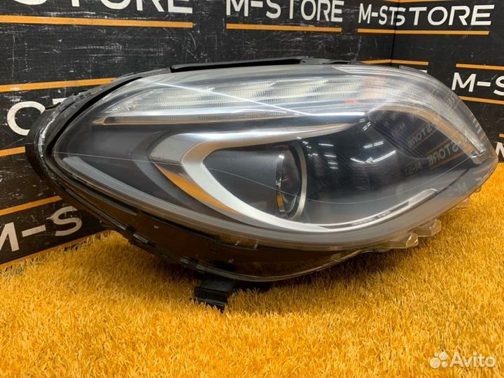 Фара правая Mercedes-Benz B-Class W246 270.910