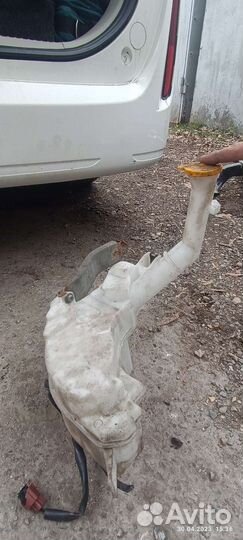 Бачок омывателя mazda 3 bk