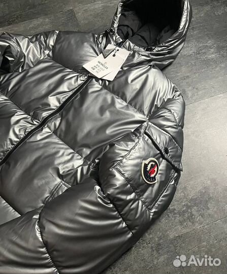 Пуховик зимний Moncler