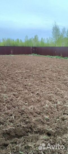 Вспашка земли мотоблоком