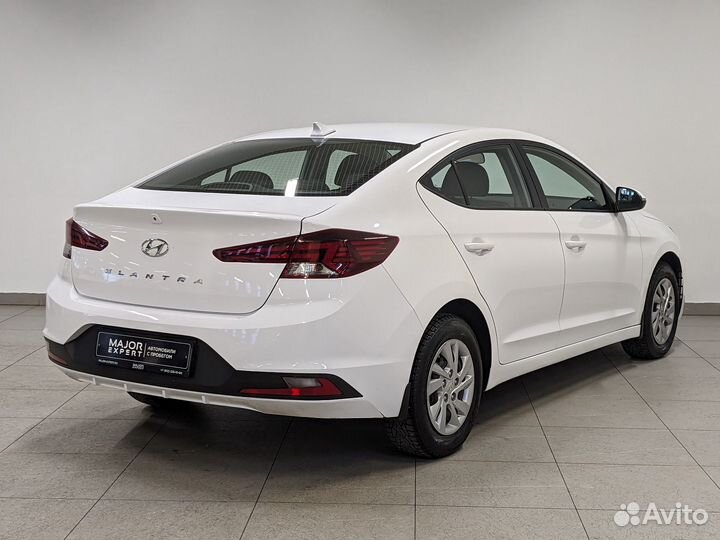 Hyundai Elantra 1.6 AT, 2019, 52 352 км