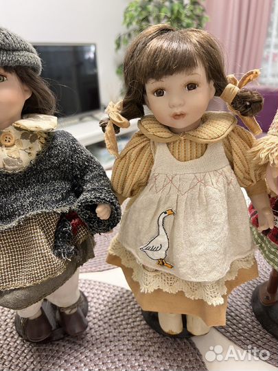 Кукла фарфоровая коллекционная