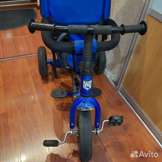 Трехколесный велосипед с родительской ручкой