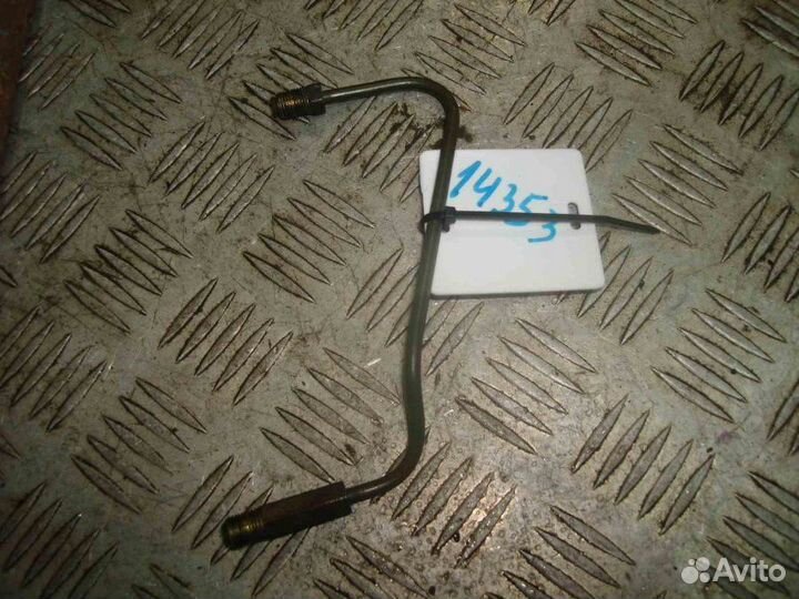 Трубка Nissan Elgrand E51 2002-2010