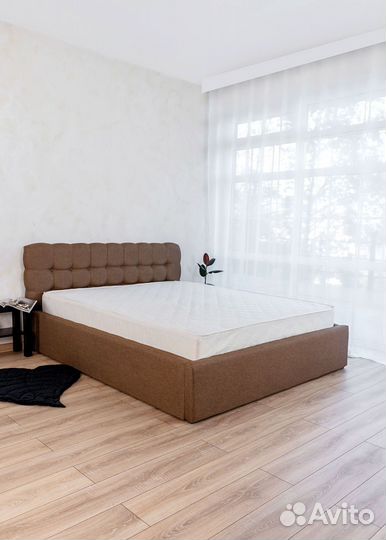 Кровать с матрасом 140х200 Марсель в рогожке