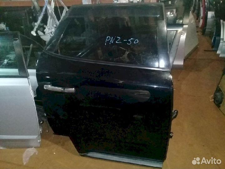 Дверь задняя правая Nissan Murano Z50 чёрная