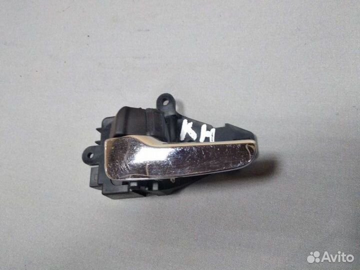 Ручка двери внутренняя левая Mitsubishi Pajero