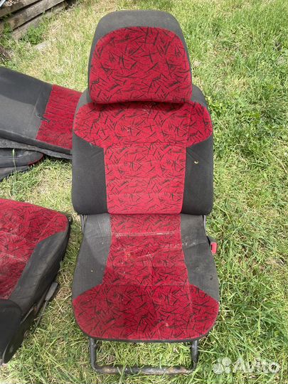Сиденья ваз 21123