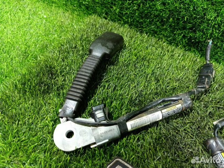 Замок ремня безопасности передний Ford Taurus PH