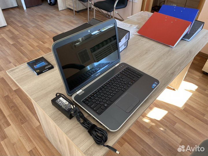 Ноутбук Dell inspiron 5720-6077