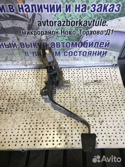 Педаль тормоза Kia Sorento 1 2.5 D4CB