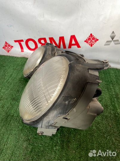 Фара передняя левая Mercedes Clk-Class W208