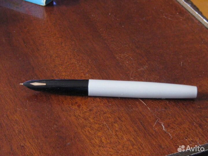 Ручка перьевая Golden Star коллекционная