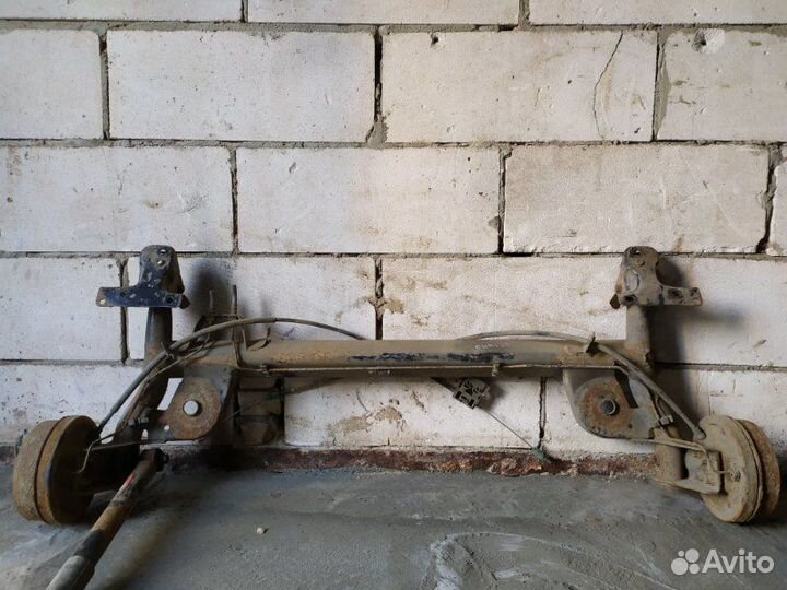 Балка задняя задняя Renault Symbol 1 2002