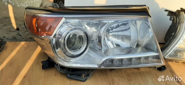 Фары Toyota Land Cruiser 200 1-й рестайлинг, яп