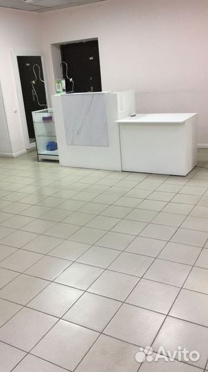 Стойка ресепшн бу