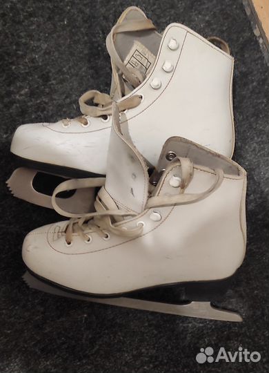 Коньки фигурные детские 35 размер