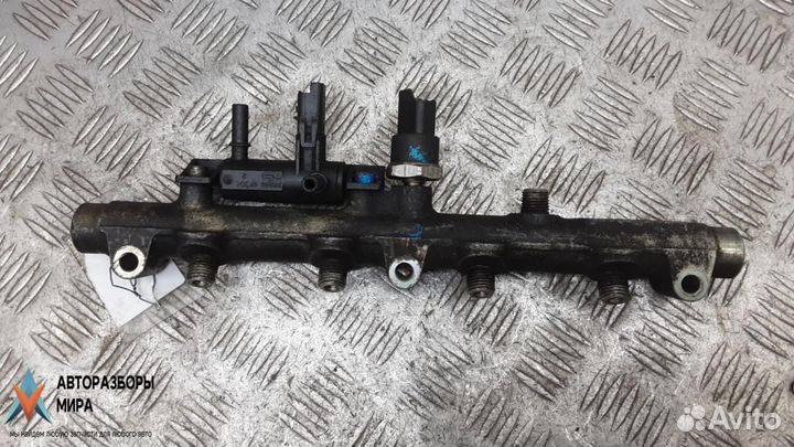 Топливная рампа Peugeot 807 2003