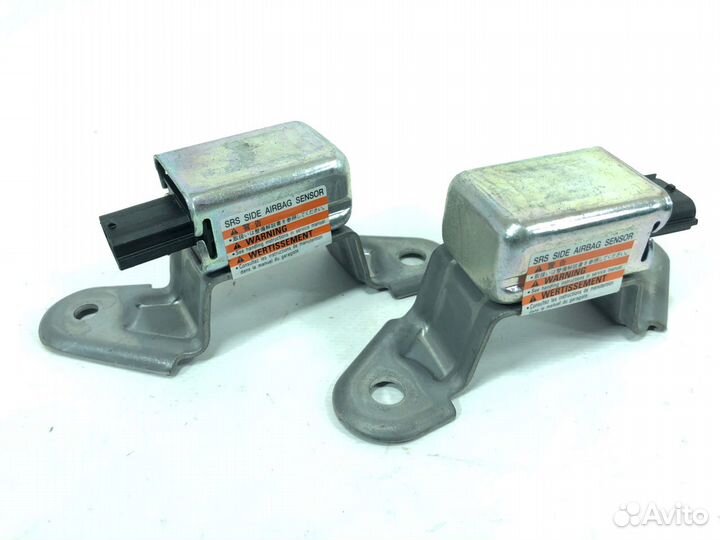 Датчик удара передний Subaru