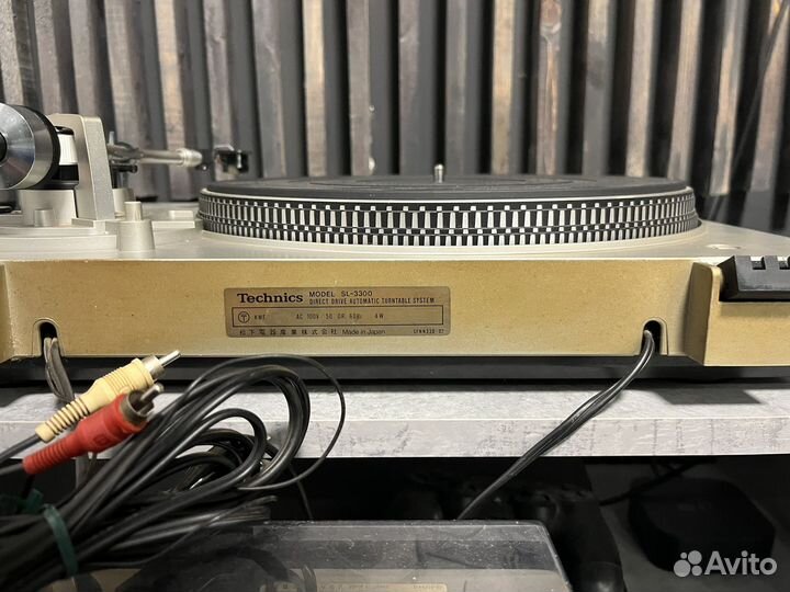 Проигрыватель винила Technics SL-3300