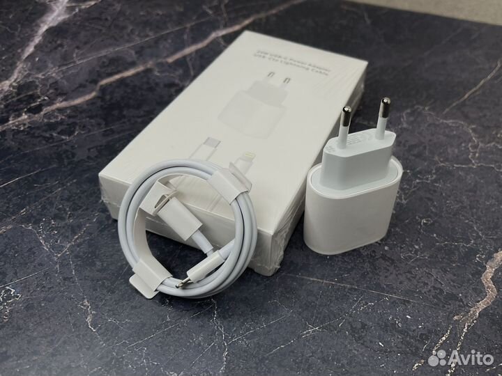Сетевое зарядное устройство для айфон новое