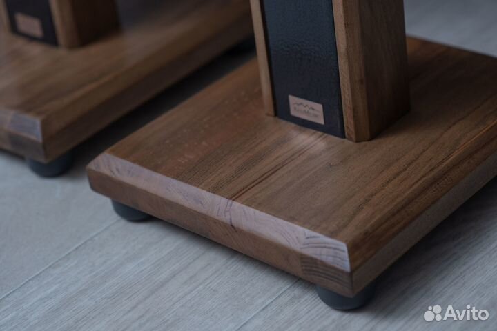 Стойки для полочной акустики Hi-END