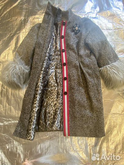 Нарядное зимнее пальто