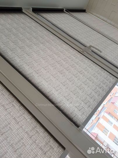 Рулонные шторы и жалюзи. Блэкаут и полупрозрачные