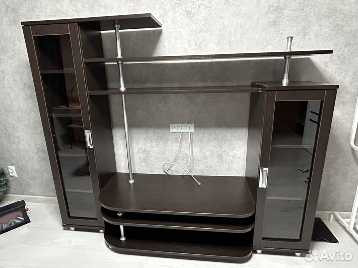 Тумба под телевизор