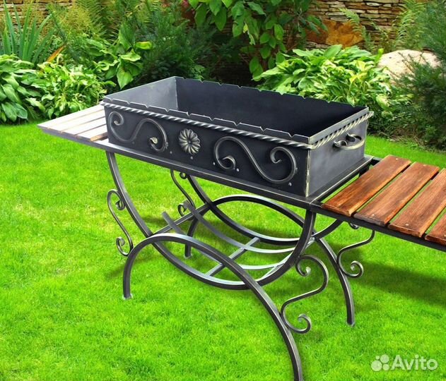 Кованые мангалы с крышей